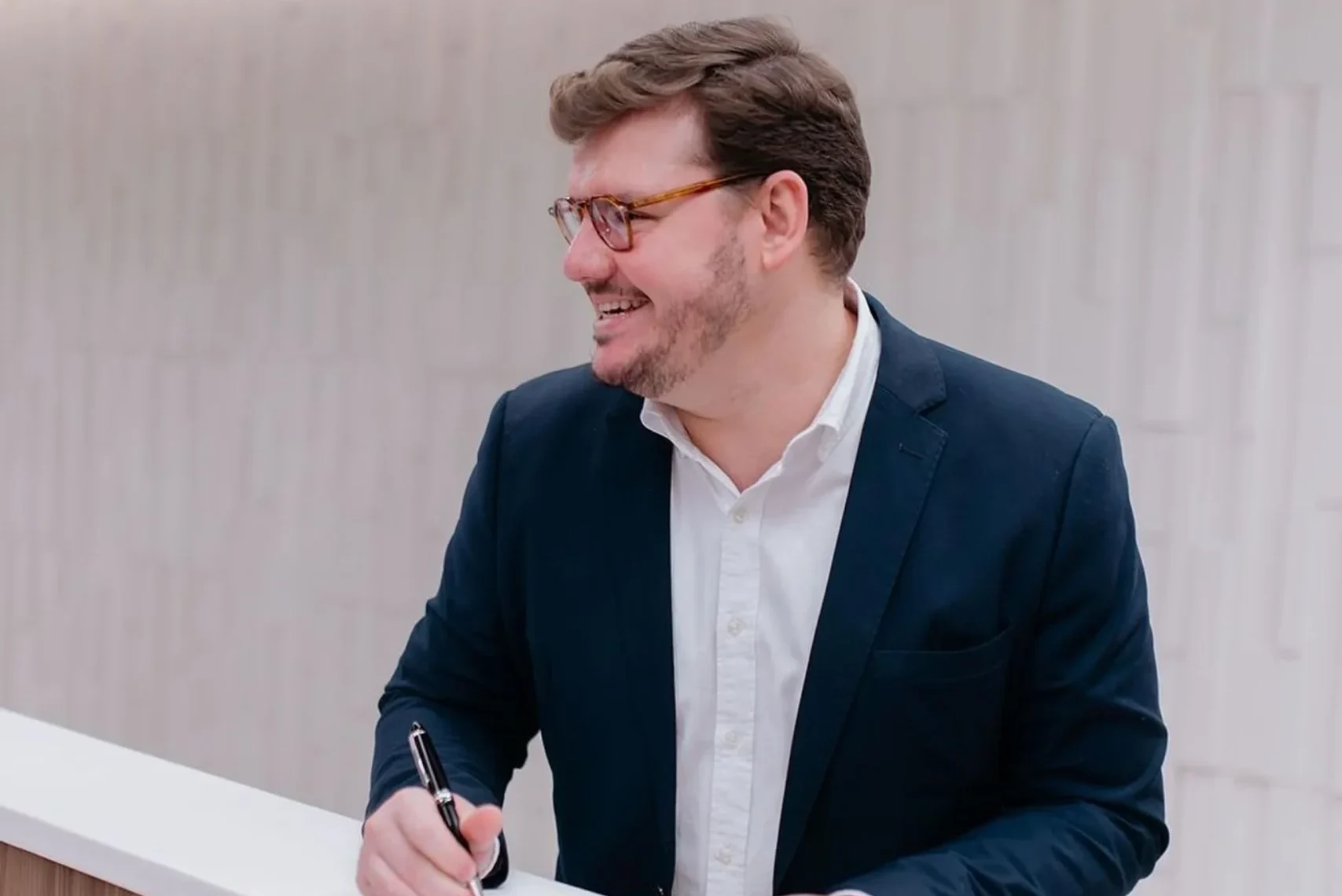 Dr. Guilherme Zanluchi especialista em cirurgia ginecológica robótica em hospital de São Paulo